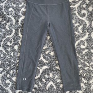 Under Armour Cropped Leggings